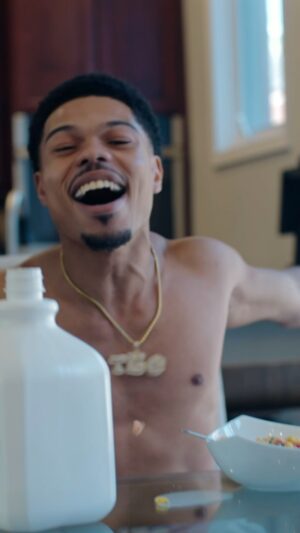 Taylor Bennett Instagram - “2 MUCH” FT @KingLouie & @Lala2Muchhh OUT NOW!! @YouTube 
Directed By @DGainz 
Produced By @ElijahLoveee #LinkInBio #Chicago #MakeAmericaJukeAgain #Dance #Juke #Footwork #HipHop #Rap