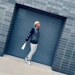 Taylor Bennett Instagram - ☀️APPRECIATE THE LOVE, LETS KEEP IT GOING ALL SUMMER💥👟 
“2 MUCH” FT @KingLouie & @lala2Muchhh OUT NOW‼️
#MakeAmericaJukeAgain #Chicago #TaylorBennett #KingLouie #Lala2Muchhh #Juke #Footwork #Dance