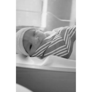 Taylor Black Instagram - 👼Look who’s here! 
On Thursday, June 20th we were blessed with the safe arrival of our second son, ✨ Beckham Livingstone Black at exactly a few seconds past midnight 🥹🥰. 
He’s an angel & we couldn’t be more in love 🩵🩵🩵
.
(Side note: how adorable is this little birthday 🥳 hat with streamers that the hospital staff put on him?! 😂😍 these little things are so precious to me!🥹)