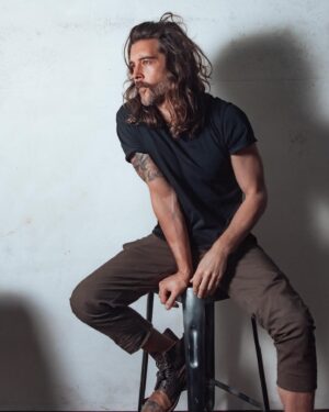 Taylor David Instagram - WE-AR is the mantra I AM or WE ARE, meaning all is one. Born from an island love story out of Bali and New Zealand, @wearyoga is a mix of minimal intelligent design, simplified and organic. So much love for their stuff — check out their story! 

we-ar.com 
code: WM15

ibi pants / M
pima tee / M

#wear #yoga #bali #newzeanland #womenlead #organic #sustainable #ecoluxe #wanderman #wanderstyle #iam 

Shot by light Jedi @davidforteau 
at @yourwanderspace