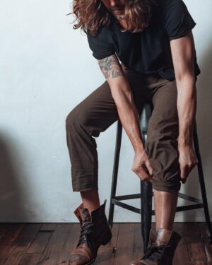 Taylor David Instagram - WE-AR is the mantra I AM or WE ARE, meaning all is one. Born from an island love story out of Bali and New Zealand, @wearyoga is a mix of minimal intelligent design, simplified and organic. So much love for their stuff — check out their story! 

we-ar.com 
code: WM15

ibi pants / M
pima tee / M

#wear #yoga #bali #newzeanland #womenlead #organic #sustainable #ecoluxe #wanderman #wanderstyle #iam 

Shot by light Jedi @davidforteau 
at @yourwanderspace