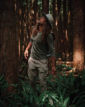 Taylor David Instagram - Wander up to satisfy your soul, not society.

#wanderman #wanderup #breath #dudewithcup #findyourlight 📸 @jenboshan