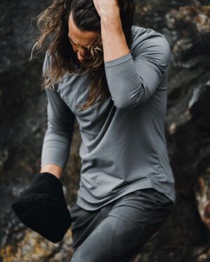 Taylor David Instagram - The truth is always quiet. It’s the lies that are loud. Truth is simple. Find your form and face the inner space. @stayunbounded #coldcamp

By light sniper @hofmarkphotography 
#wanderman #wanderup #iceclub #stayunbounded #becomelimitless #coldexposure #smplfy