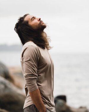 Taylor David Instagram - wander up and be the light. 

@cuts #smplfy 

Shot @hofmarkphotography