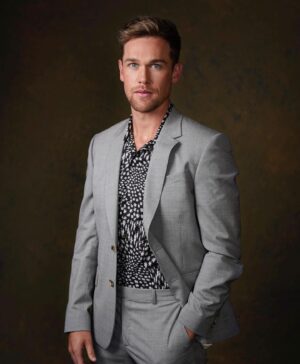Taylor John Smith Instagram - @paulsmithdesign suits don’t miss 🎯

📸: @cpizzello