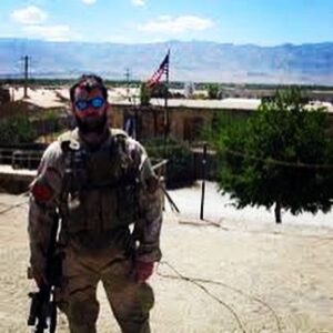 Taylor Kitsch Instagram - Dunno why but this was the pic I had up in the trailer. Still love it. This journey more than any other has given back more than I could’ve imagined. To train with and be a part of this story and brotherhood is something I’ll forever hold close. Coming out of this with brothers and a way better understanding of the meaning of that n what ‘sacrifice’ truly means. To be taken in by his family n friends means so much. And still does. 
Honored to carry this torch for the rest of my days. And today I’ll simply say, ‘Happy Birthday Murph.’
@marcusluttrell 
@paulcraig2 
#lonesurvivor 
#iwannabeonyou