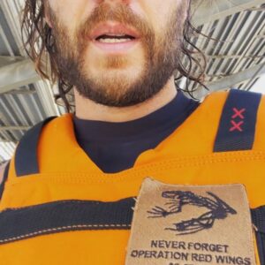 Taylor Kitsch Instagram - Honored to carry this torch.
#Murph
#onyou
#neverforget
#enunciatekitsch
@joshpence