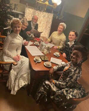 Taylor Richardson Instagram - SEASON FINALE OF @gildedagehbo IS OUT TONIGHT!!! Endless love for the absolute village that makes this show possible and makes coming into work such a dream. And thanks for watching season 2, y’all :,)

Much love,
your Irish lass 🍀
