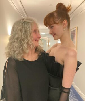 Taylor Richardson Instagram - It was an absolute honor to attend the 30th Annual SAG-AFTRA Awards this past weekend as a nominee for my first SAG Award alongside my brilliant Gilded Age castmates. I could not be prouder of you all or more lucky to call you my friends.

I got my SAG-AFTRA card when I was 13 years old. To be in a room filled with actors who have been my friends, teachers and role models over the years was deeply humbling and a complete joy. It really was like stepping into a dream. 

Thank you to my grandmother (or Nannie, as I call her) for being my stunning date. I wouldn’t be here without you ❤️

THANK YOU @sagawards @sagaftra @hbo @streamonmax @gildedagehbo 

And thank you to my INCREDIBLE glam team for making me feel so beautiful and confident <333
Styling: @nausheenshah 
Makeup: @kirinstagram 
Hair: @ryanrichman 
Styling asst: @ec___styles