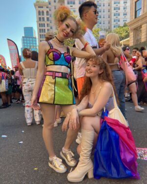 Taylor Richardson Instagram - happy pride!!! 💙💜💗 #bi #bipride 
*
📷: @michaelaabryce
