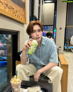 Techit Panyanarapon Instagram - 🩵