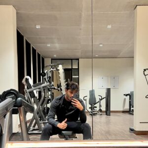 Teejay Instagram - Wearing black to the gym because it’s a funeral for my fat. 

Pain aside, jokes aside! I love going to the gym! It’s my therapy 🪬 What about you?
