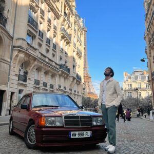 Teejay Instagram - Lost in the middle of Paris 📍