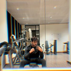 Teejay Instagram - Wearing black to the gym because it’s a funeral for my fat. 

Pain aside, jokes aside! I love going to the gym! It’s my therapy 🪬 What about you?