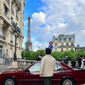 Teejay Instagram - Lost in the middle of Paris 📍