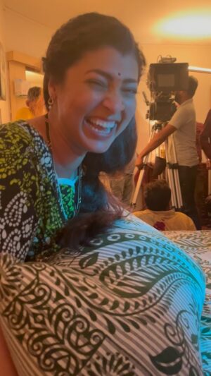 Tejaswini Pandit Instagram - माझी तेजू माझी सखी माझी बहीण मैत्रीण ❤️ वाढदिवसाच्या खूप शुभेच्छा तुझ्या सोबत madness करायला एक वेगळीच मज्जा येते 😘 love you 🌹 आयुष्यभर अशीच हसत रहा आणि माझ्यासोबत रहा 🌺 #happy #birthday #bff #loveyou