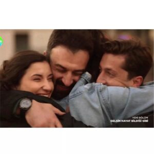 Temmuz Gürkan Karaca Instagram - Geç oldu biliyorum. Herkese sonsuz teşekkürler. Hepinizi çok seviyorum. 
.
#gelsinhayatbildiğigibi
.
@ghbgdizi @gokmenkasabali
.
#ertansaban