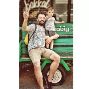 Temmuz Gürkan Karaca Instagram - Yol arkadaşım ❤
. 
26.06.2022 
#moda #kadıköy #istanbul #bizimdeniz #oğul