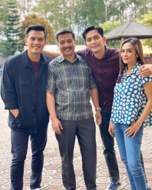 Temmy Rahadi Instagram - Lagi akrab nii ceritanya 😁.
.
.
.
#megaseriessuarahatiistri #kaylaseason2