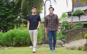 Temmy Rahadi Instagram - Bikin boyband bareng bro @fandyruby masih cocok kali yaa? 😁🤠😂.
.
.
.
📸: @ikramuhlis 
#like4like #oldfriend #vsco #picoftheday #bestoftheday #boystripboysindonesia