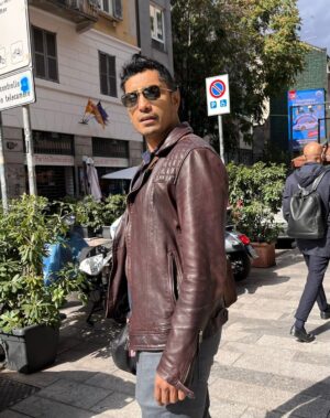 Tenoch Huerta Mejía Instagram - ¡Buscando garritas en Milano!

#Milano #tenochhuerta