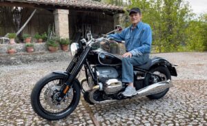 Terence Hill Instagram - Hi friends! I can’t wait for spring to ride again. Have a great weekend, yours Terence 🤠 #terencehill #rideout
