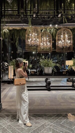 Teresa Instagram - Still lives in a scarf.✨

No matter where I travel,
I always make sure to bring a scarf! 🤣

This one’s from Bangkok.
I’m in love with it! 🤍

#bangkok #bangkokfashion 
#grwm #ootd #summervibes 
#bangkoktrip #aerialhammock
