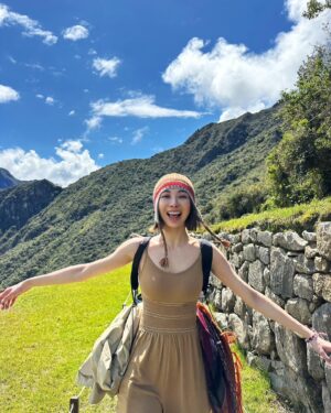 Teresa Instagram - Peru 🇵🇪 Machu Picchu ①

將夢想清單劃上原來是這種感覺

原本到之前馬丘比丘是關閉的
想著轉了三次機
飛了30幾個小時
有可能看不到嗎？
抱著這樣的心情出發了

結果我們抵達的隔天是開放的第1天！
我們就在人潮稀少的情況下進去了！
如此幸運，真是太感謝了🥹

(僅僅開放2天就又關閉了)

謝謝田水 @natalietien 
否則我真的不知道自己此生有沒有機會和動力來到這裡

能跟妳一起完成這件事真的是我的榮幸

We made it!!!!

當然我們不只有這個行程
還有好多照片和記錄待發🇵🇪

#peru #machupicchu #馬丘比丘 #祕魯