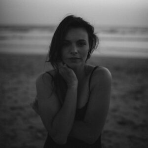 Teresa Macedo Instagram - ___Grey days don’t scare me___

📸 by @macedo 

#photshoot #b&w #greyday #bw #photooftheday #photography #greymonday