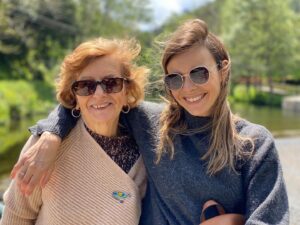 Teresa Macedo Instagram - Hoje o dia é DELA! ❤️❤️❤️❤️

Chapas do mai lindo @silvio_a_macedo 🤍

#mom #momsday #diadamae #mãe #maemaislinda #felizdiadamãe