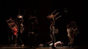 Teresa Macedo Instagram - _F É N I X
Um Musical de Matilde Trocado e Artur Guimarães

FÉNIX é um novo espetáculo baseado e inspirado em histórias reais. Histórias de adição, sobrevivência, recaída e recuperação. Histórias de vida concretas que provam que foi possível recuperar. Foi possível renascer das cinzas. Para lá das cicatrizes, das falhas, dos erros que cometemos e das vezes que caímos, foi possível recomeçar.

12 a 16 de janeiro de 2022, Teatro Camões

@farolatt  _

Fotos de Rafaela Sabino

#estreia #teatro #musical #espetaculo #teatrocamoes #teatromusical #musical