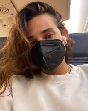 Teresa Romagnoli Instagram - troppo facile fare il recap vacanze.
e infatti di seguito vari selfie inviati tramite messaggistica istantanea durante l’estate