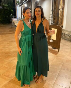 Teresa Romagnoli Instagram - la cosa che ci viene meglio è festeggiare l’amore.
@gigi_1927 & @martinaferi_ sposi ♥️