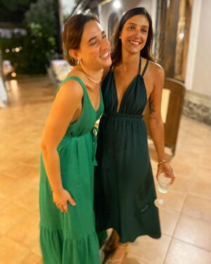 Teresa Romagnoli Instagram - la cosa che ci viene meglio è festeggiare l’amore.
@gigi_1927 & @martinaferi_ sposi ♥️