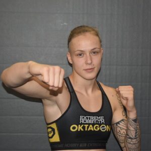 Tereza Bledá Instagram - Let’s go ❗️
@reindersmma @oktagonmma @frm_europe @extremehobbyshop.cz @fitproczech 
#mma #mmafighter #fighter #mmafighters #fighters #fighting #fightlife #mmafight #fight #mmafights #fights #mmatraining #mmalifestyle #mmaworld #mmagirls #boxing #boxingday #boxingtraining #training #trainhard #trainingtime