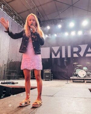 Tereza Tobiášová Instagram - Akce za odměnu 😀❤️🌮🚴👏🏻
Díky @martinamalinaprasilova 🙏🏻
…a kromě těch, co tu jsou vidět, je v čele neviditelných @a.nedvidek. Díky a příště čau!