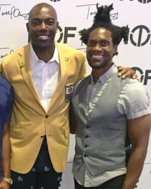 Terrell Owens Instagram - TOTALLY HEARTBROKEN 💔
Damn Tony Mack!! Why You?! 
I’m hurting right now mate!! Man We Miss You! 

I had to pull over to post this because I’m thinking about how next weekend we were supposed to celebrate my 50th birthday here in LA but now we’ll be burying you on that day. 
This ain’t right!! Damn!! This ain’t right cuz!!