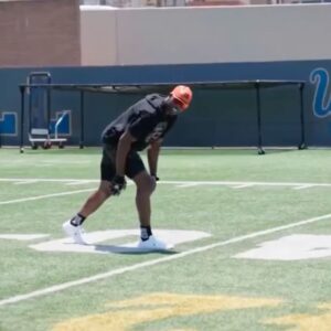 Terrell Owens Instagram - Terrell Owens still has some left in the tank 😳

(via STEVE JR MEDIA/YT)