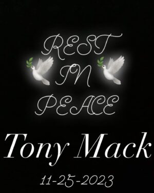 Terrell Owens Instagram - DEFINITELY NOT THE BIRTHDAY I ENVISIONED. I was looking forward to celebrating my 50th birthday with you until I wasn’t. NO CELEBRATION FOR ME.😢 You were supposed to be flying to LA here today but instead I’m flying home to lay you to rest forever. I wish heaven had a phone. Rest In Peace Tony! 🙏🏾 Miss You Cuz! Damn this ain’t right!! #happybirthdaytome #50 #AntonioMinnifield #TonyMack #GoneTooSoon
SADDEST BIRTHDAY EVER 💔😢🙏🏾