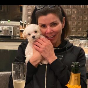 Terry Dubrow Instagram - Happy Mother’s Day to our glue, our rock, our superhero. We love you mommy. You’re our world. @heatherdubrow @maxdubrow @nickdubrow @katarina_dubrow @cocodubrow