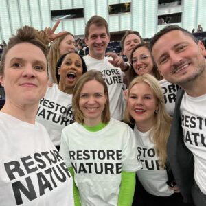 Terry Reintke Instagram - Yesss, we finally have a Nature Restoration Law: 👏🏻👏🏻👏🏻

The EU must now take action to #RestoreNature - key to fight climate change and to achieve the EU Green Deal.

Let's continue the work for a greener, fairer, more sustainable Europe💚