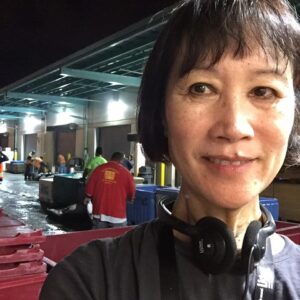 Tess Gerritsen Instagram - Early morning at the Honolulu fish auction.