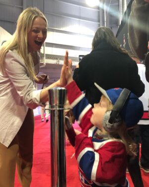 Tessa Bonhomme Instagram - We brought the kiddos to meet some hockey greats and take in the action.  They loved every second of it! 

These women are the BEST ambassadors for the game of hockey. They’re accessible, they’re kind, they take the time to connect with fans big and small and they’re bad a$$ at what they do. 

Thank you @hockeycanada , @pou29 @ambrose_13 @jocelarocque3 @natspooner5 @renatafast @andrea.brandli & @hilaryknight (I didn’t grab a pic and regret it) for being so great.