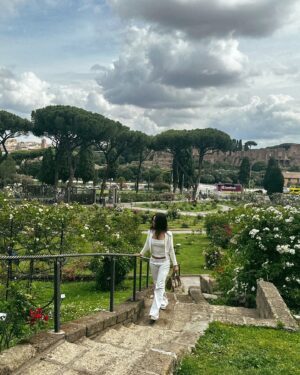 Tessa Brooks Instagram - 48 hours in Rome with @fendi #fendifragrances ❤️