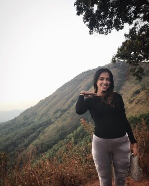 Tessa Vellara Instagram - Shot on @amolpaulpadival I phone, but before that me say something deep like............. Fug itttttt