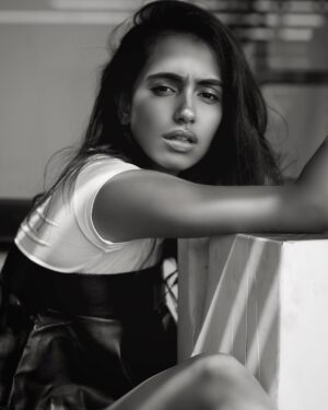 Tessa Vellara Instagram - My sexy face can easily be misunderstood for my confused face @sashajairam