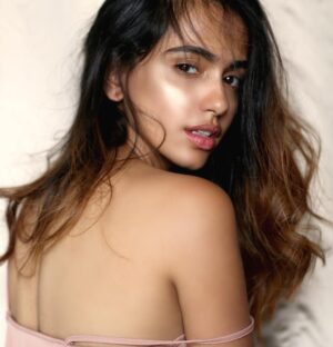 Tessa Vellara Instagram - @sashajairam