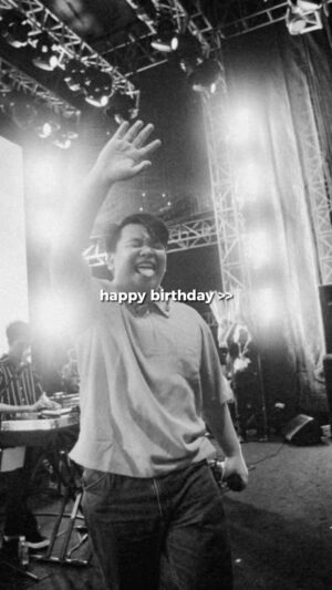 Teuku Rizky Muhammad Instagram - Selamat Ulang Tahun @teukuryz semakin sayang TBA yaa!!🥳🫶🏻
— 
Kasih ucapan & doa buat Kiki dibawah yaa teman-teman 🥰