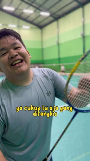 Teuku Rizky Muhammad Instagram - tolong siapapun beliin BH/miniset buat gua