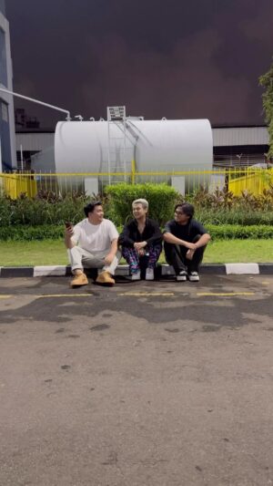 Teuku Rizky Muhammad Instagram - perasaan udah jauh 💁🏻‍♂️